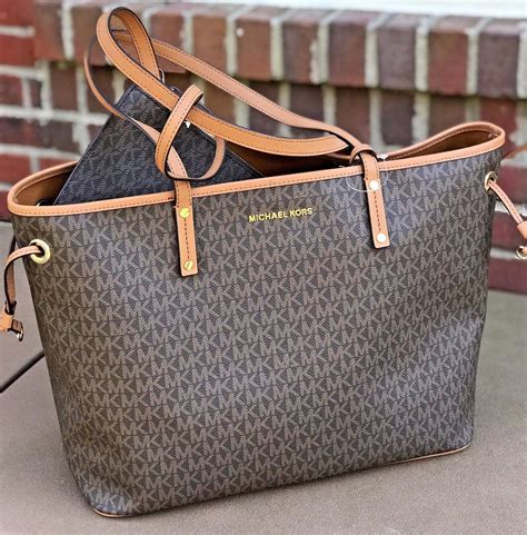 michael kors purses large tote|Michael Kors neverfull tote.